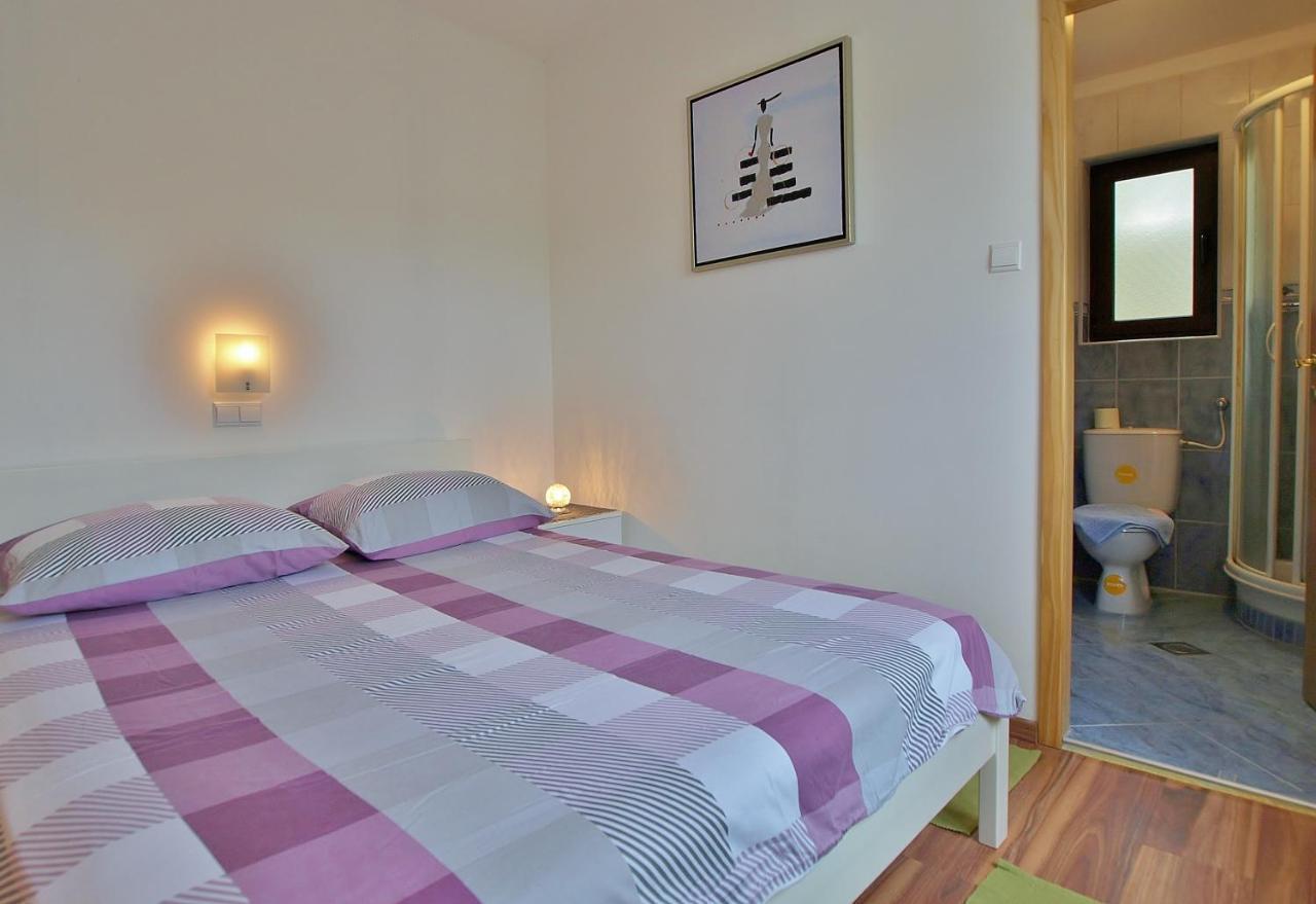 Apartments Eufemija 라브 외부 사진