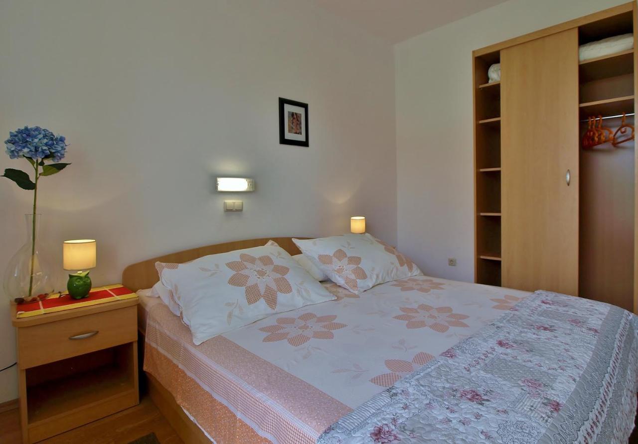 Apartments Eufemija 라브 외부 사진