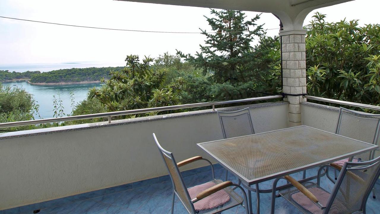 Apartments Eufemija 라브 외부 사진