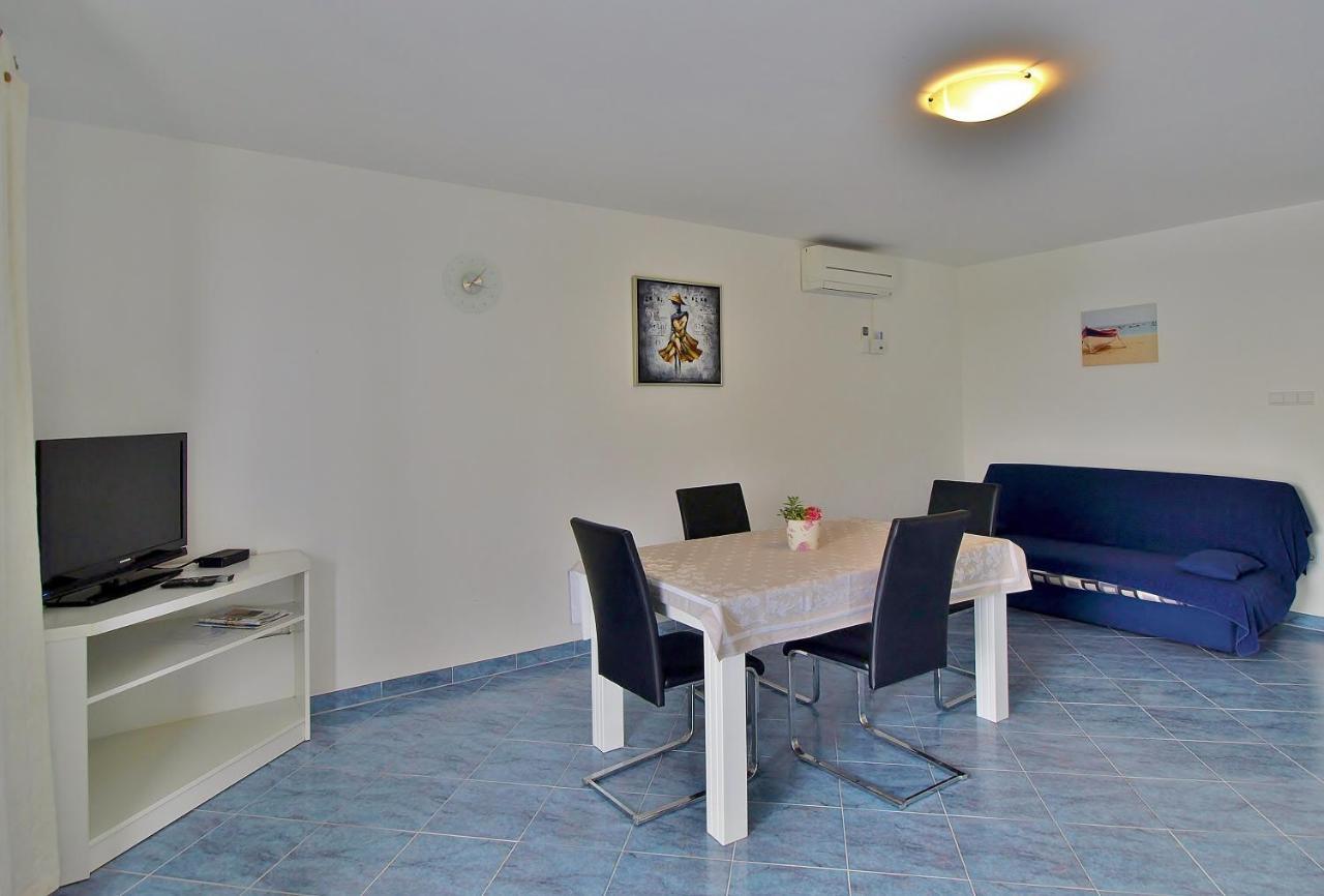 Apartments Eufemija 라브 외부 사진