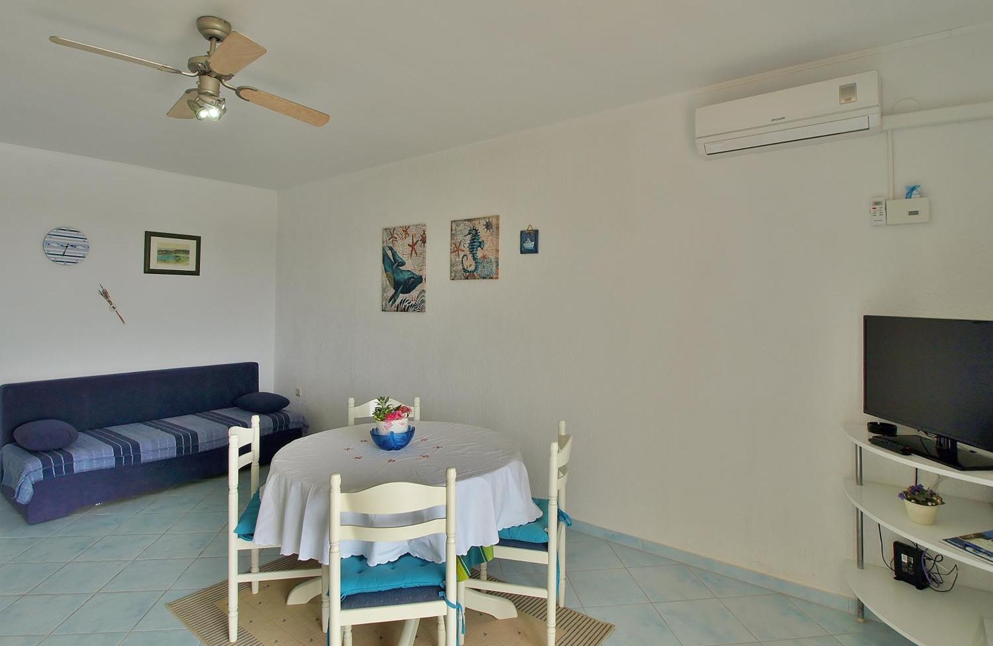 Apartments Eufemija 라브 외부 사진